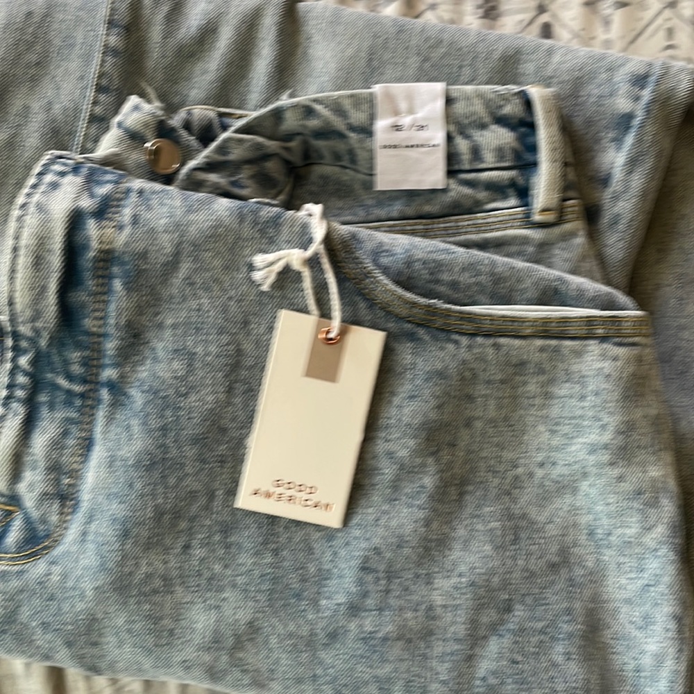 Women’s Good American 90’s Stonewashed jeans size 12/31 Brand New never worn